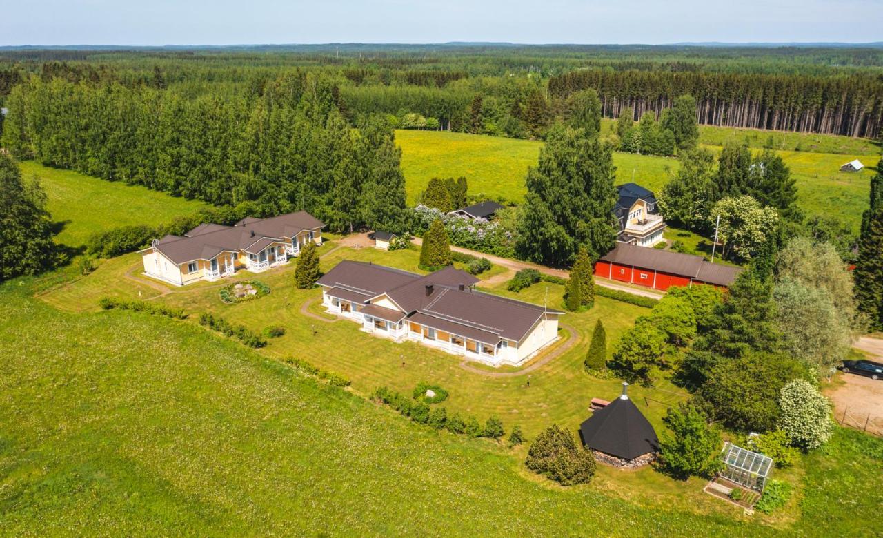 B&B Lomamokkila Савонлинна Экстерьер фото